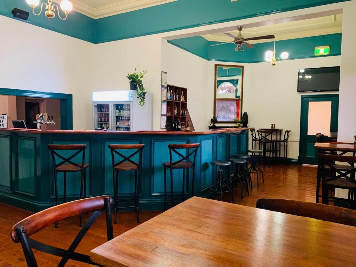 ホテル Rochester Tavern エクステリア 写真